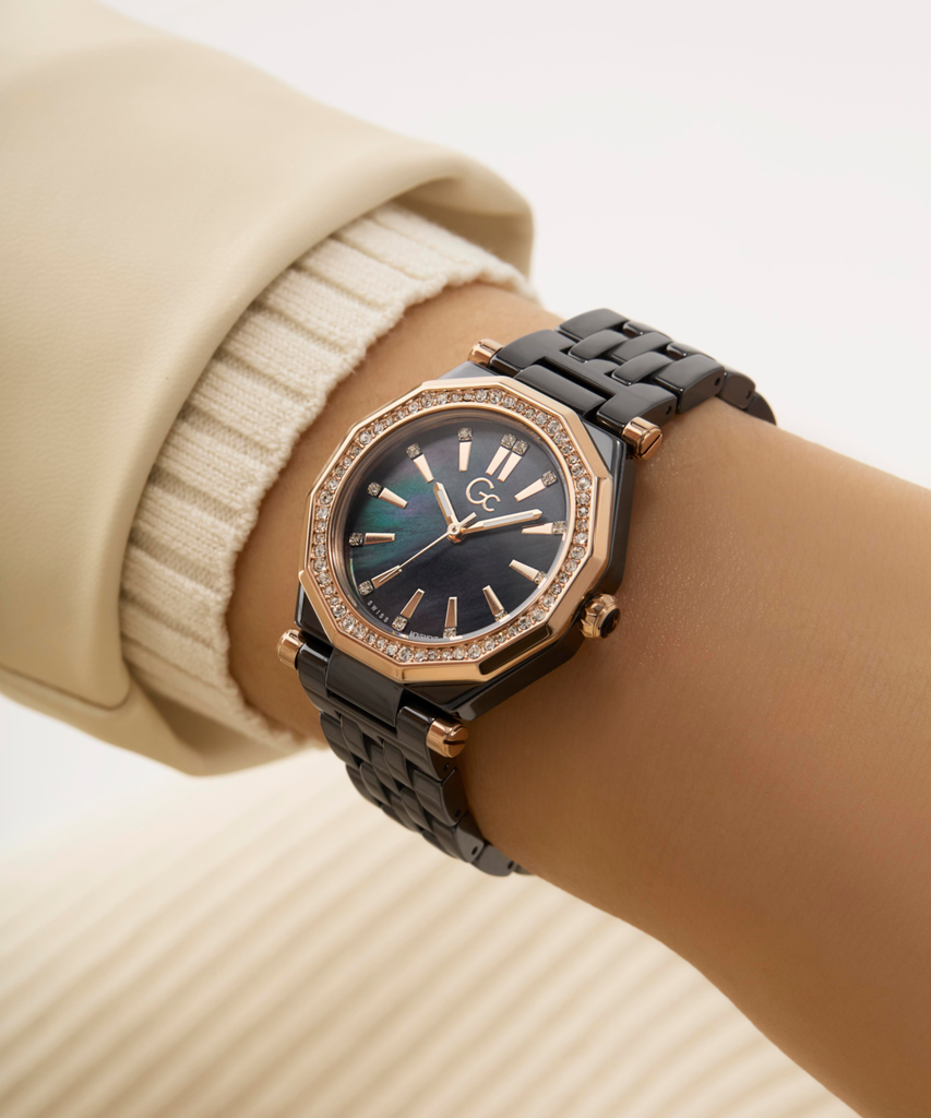 GUESS COLLECTION Z59002L2